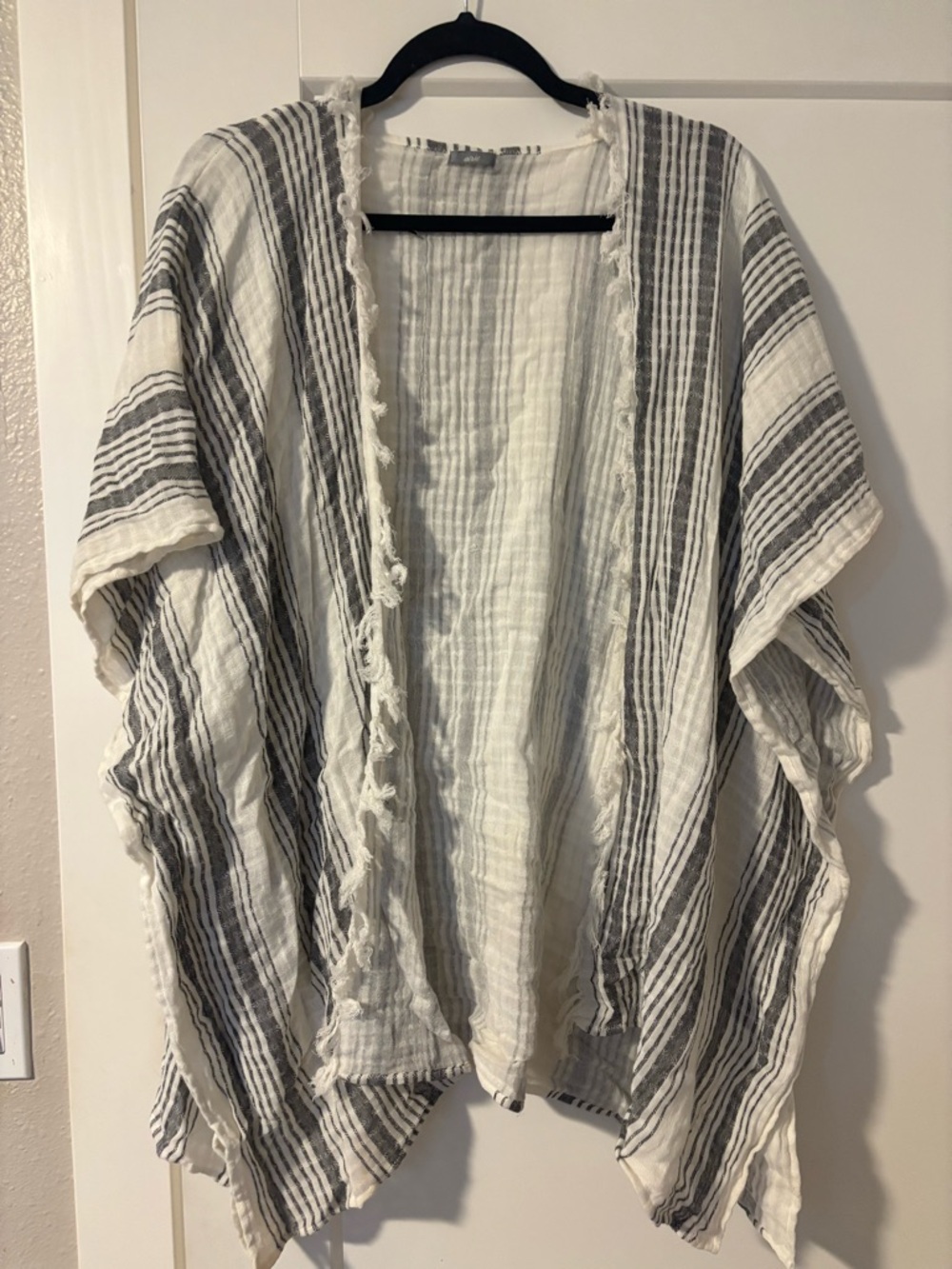 Lightweight One-Size Striped Open-Front Kimono Swim Cover Up  - White & Gray